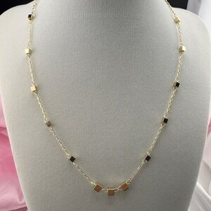 Elegant Gold Cube Necklace